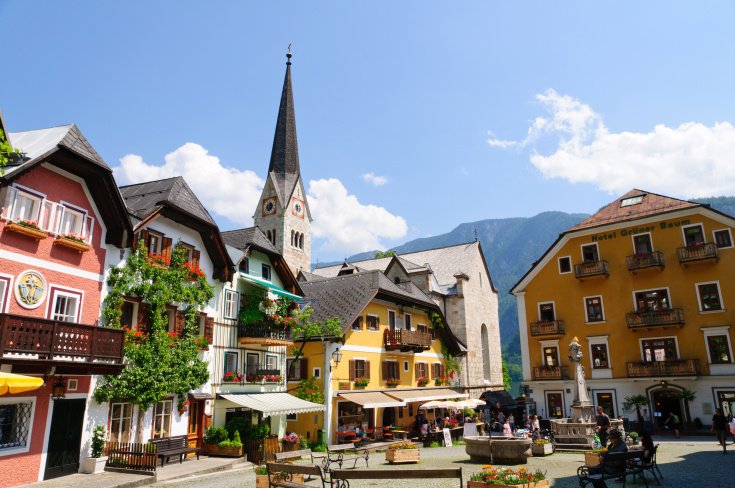 sightseeing in Hallstatt