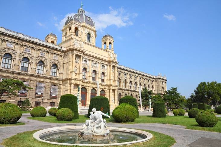 explore Vienna on a three hours private tour