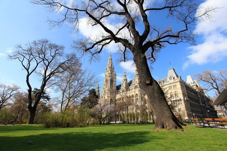 Vienna tour explore Vienna on a three hours private tour
