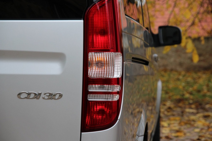 Mercedes Benz Viano - hire driver and minivan in Prague or Europe