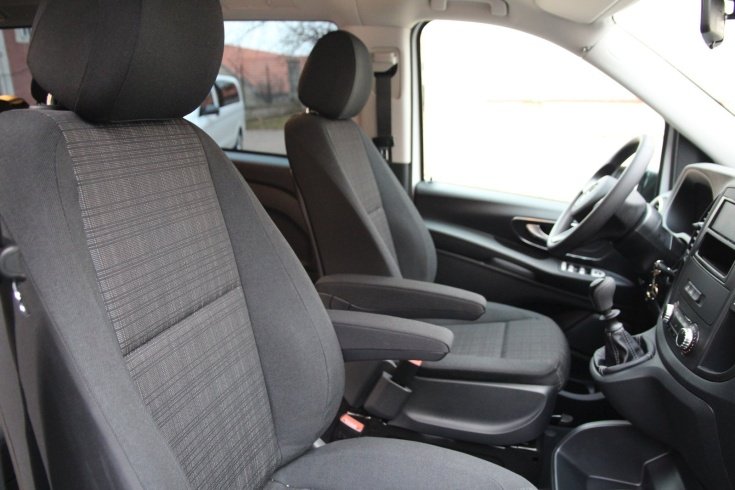Mercedes Benz VITO TOURER SELECT- Minibus to hire with a chauffeur